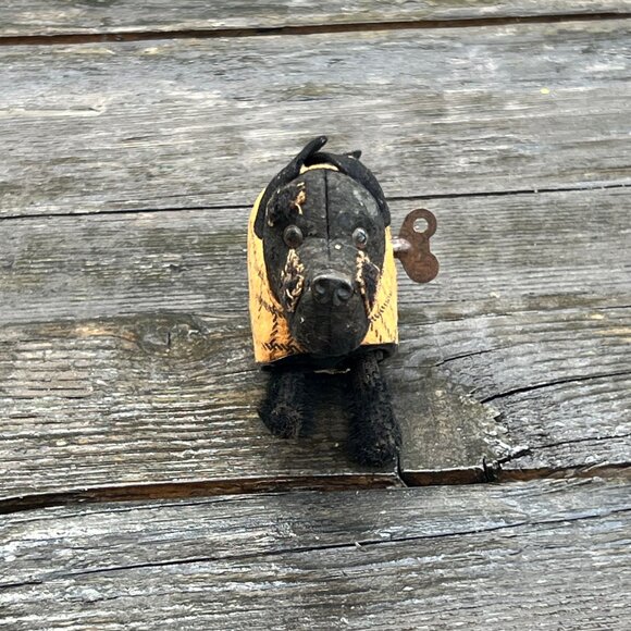 Vintage Schuco 1940s Clockwork Scotty Dog Tippy Tin Toy Windup with Key Germany - Picture 5 of 10